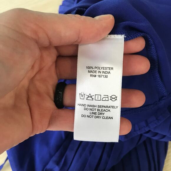 Beyond Words Romper Womens Medium Blue Pleated Flowy Belt Summer Vacation Resort - Picture 15 of 15